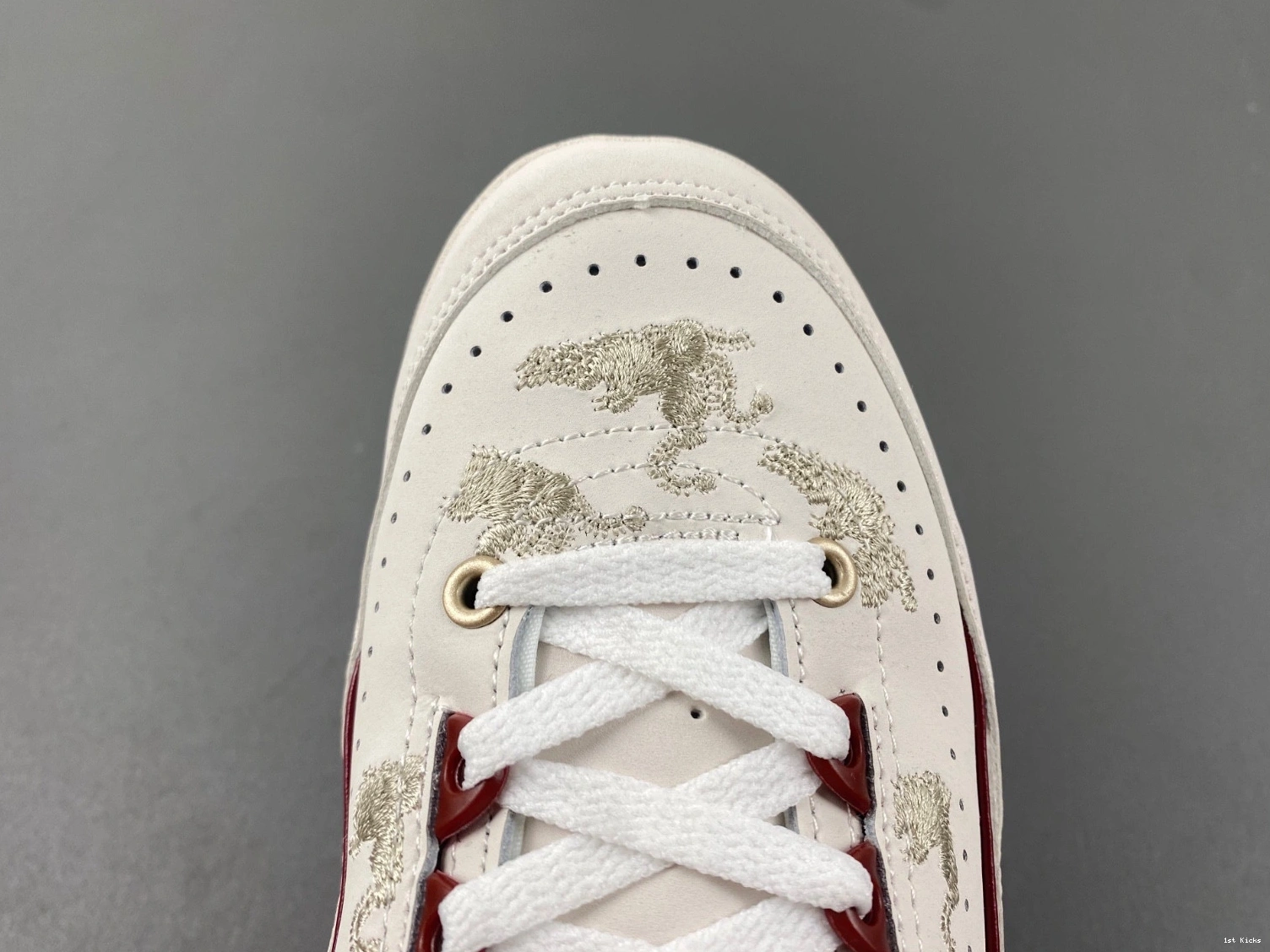 the Dragon Year Retro Men's - Low FJ3468-100 2 Jordan of 0512